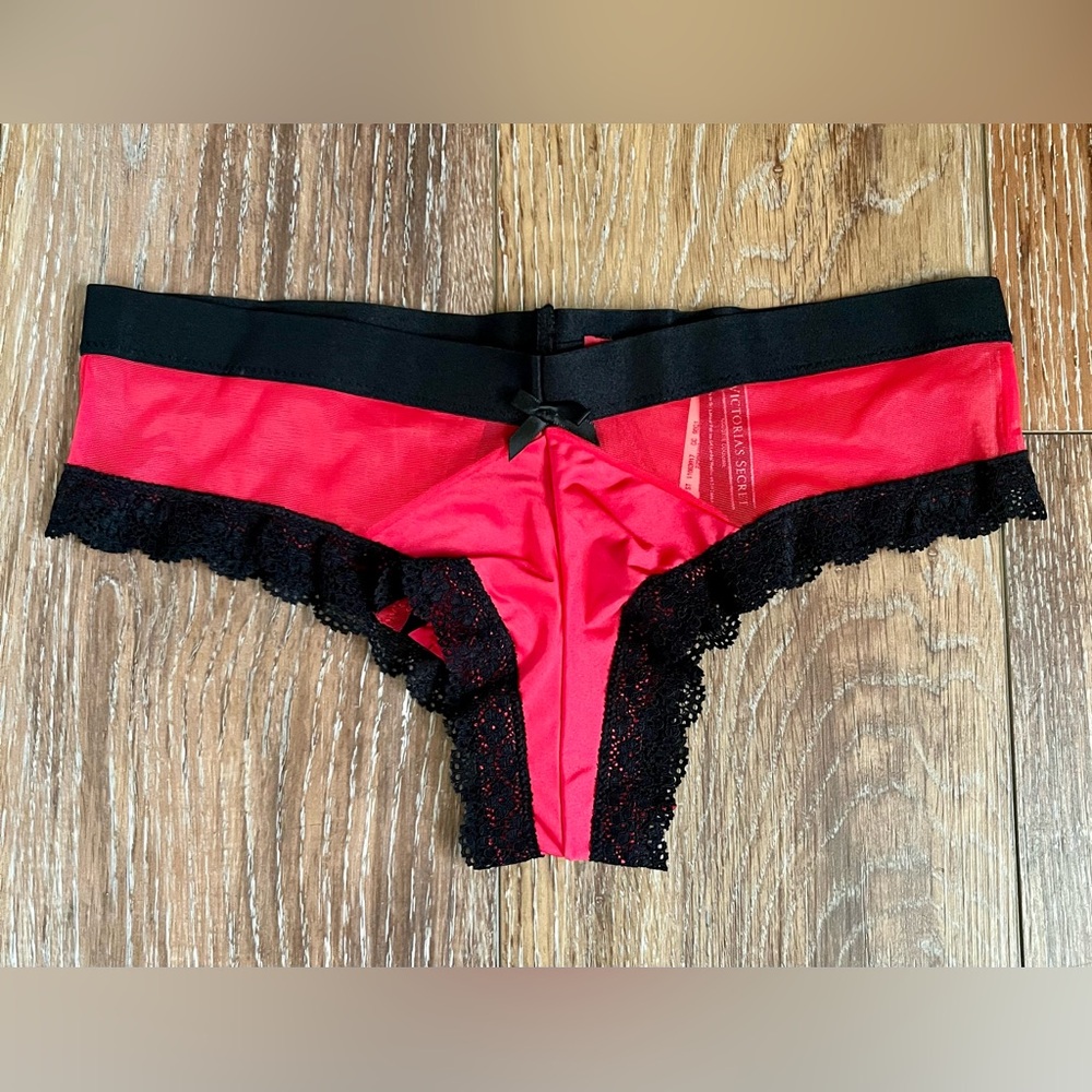 Victoria’s Secret Cheeky Back Bow Panty Size Small